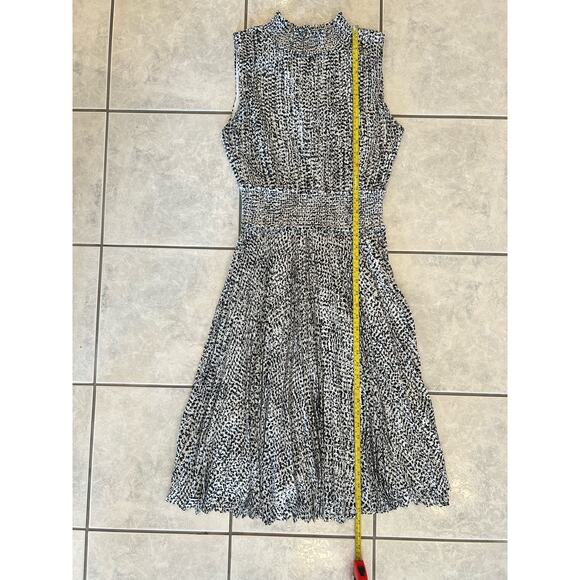 Nanette Lapore Women's Black White Spotted Print Pleated Sleeveless Sz 10 Dress - Picture 7 of 7